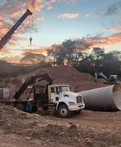 HINCADO DE TUBERIA Y OBRA CIVIL.